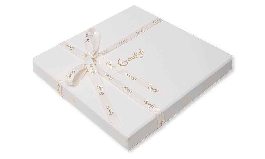 Платок Крвсная площадь шелк Gourji 90 х90 черный красный  91138637/90 91138637/90 